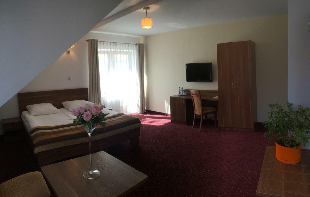 Hotel Dyminy Κίελτσε Εξωτερικό φωτογραφία