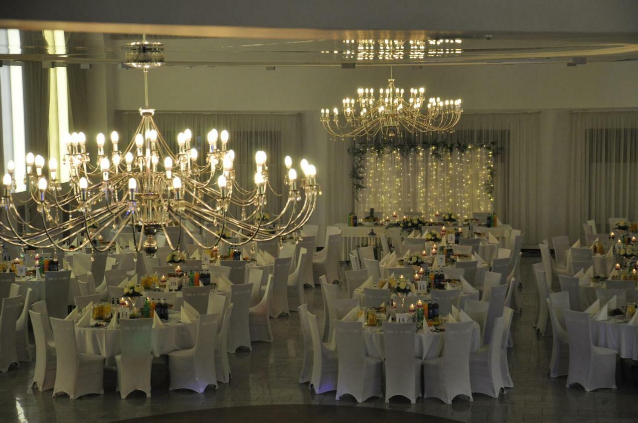 Hotel Dyminy Κίελτσε Εξωτερικό φωτογραφία