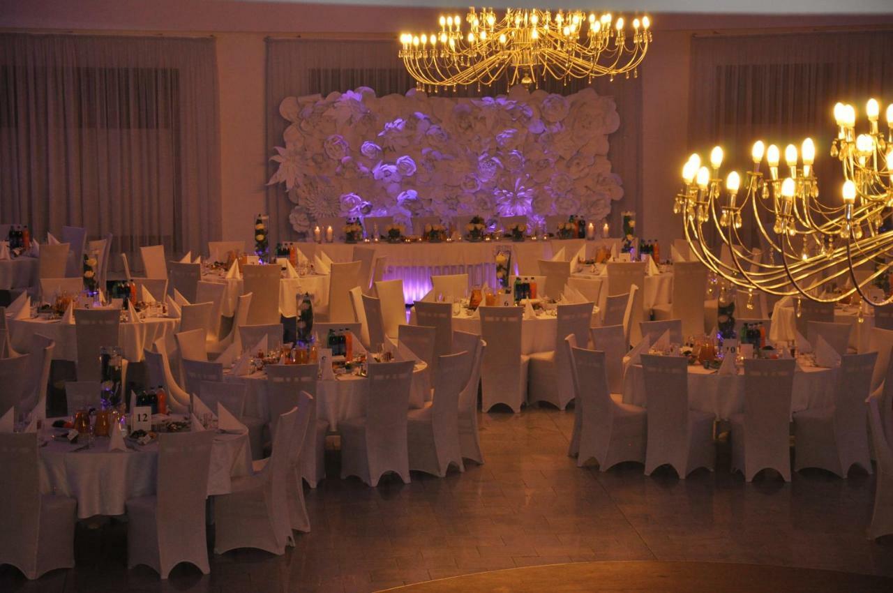 Hotel Dyminy Κίελτσε Εξωτερικό φωτογραφία