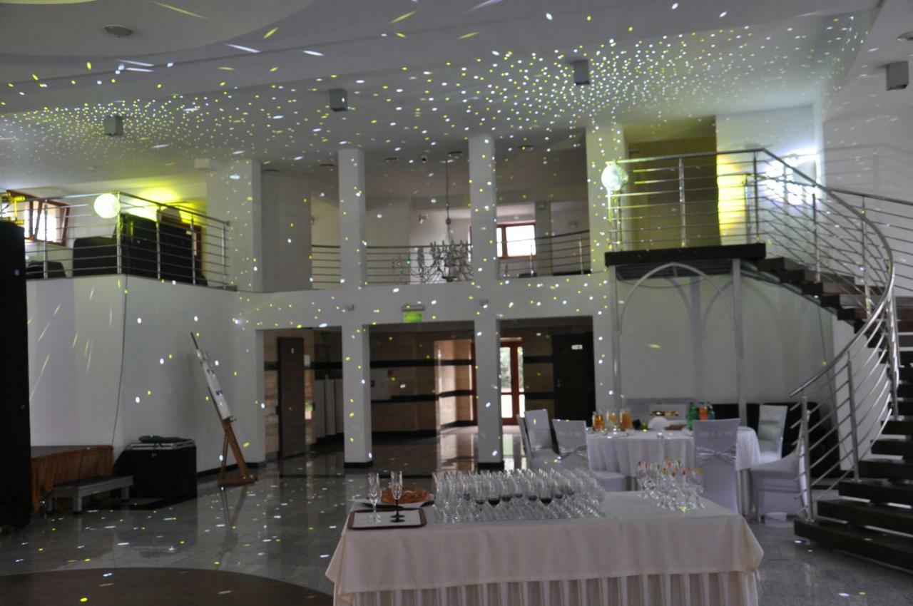Hotel Dyminy Κίελτσε Εξωτερικό φωτογραφία